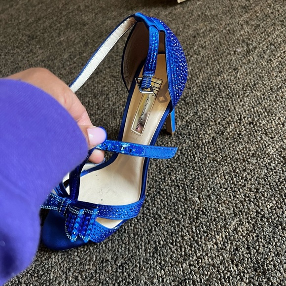 Inc T strap rhinestone bow heels - Picture 4 of 7